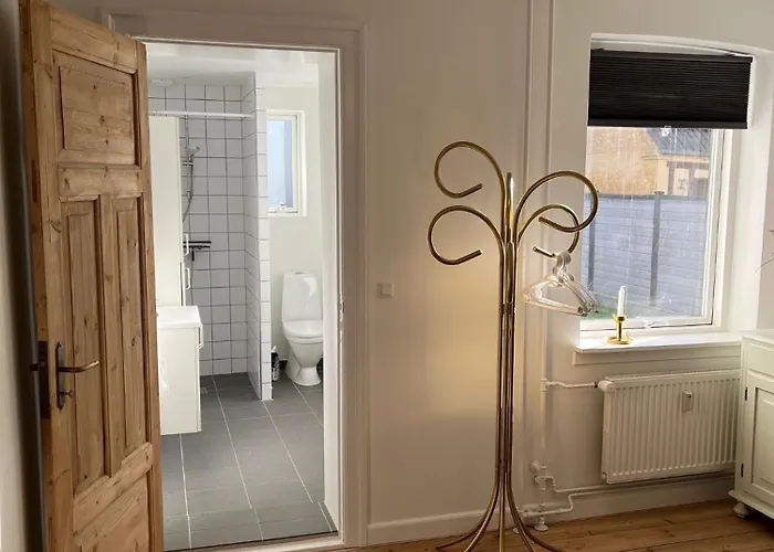 Nyaraló Stor I Smorhullet Af Centrum *